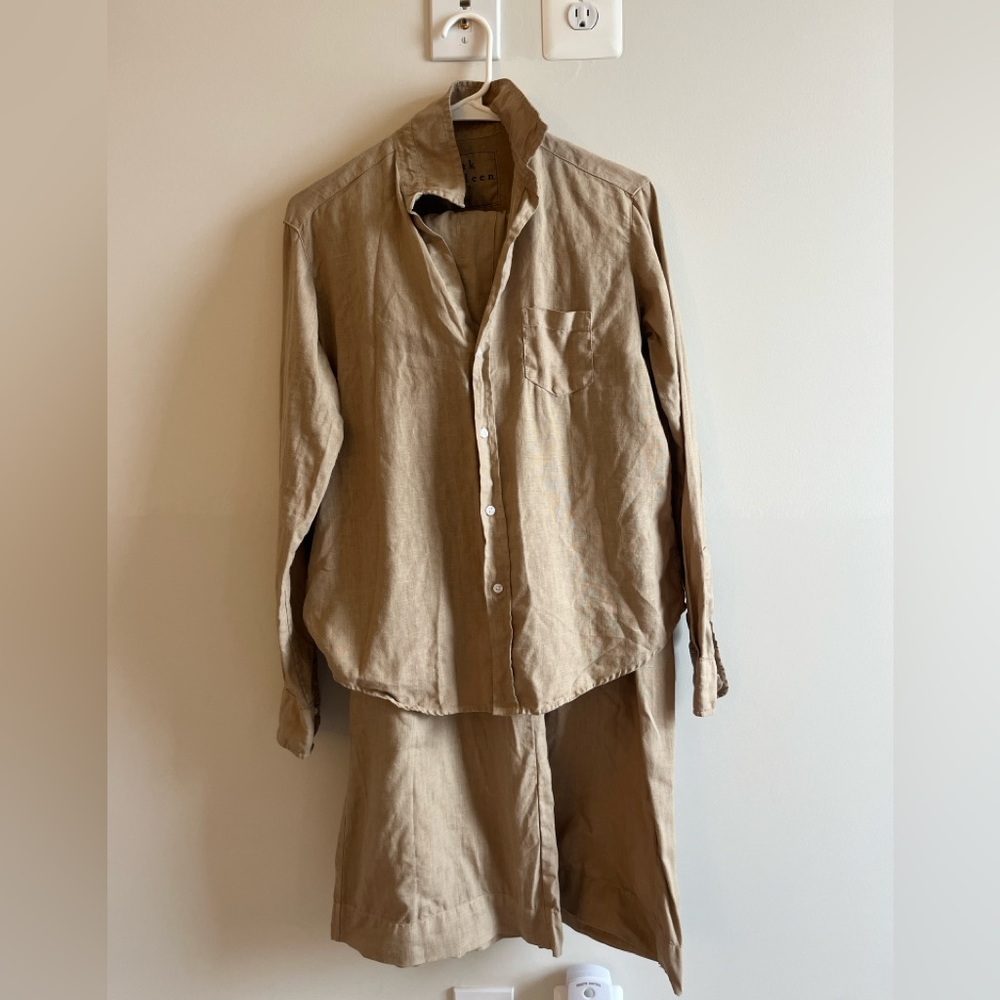 Frank and Eileen TUSCANY GETAWAY SET
Eileen Button-Up & Maisie Wide-Leg Pant